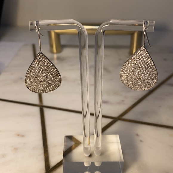 Stunning Teardrop Sterling Silver individually set CZ earrings - Picture 5 of 5